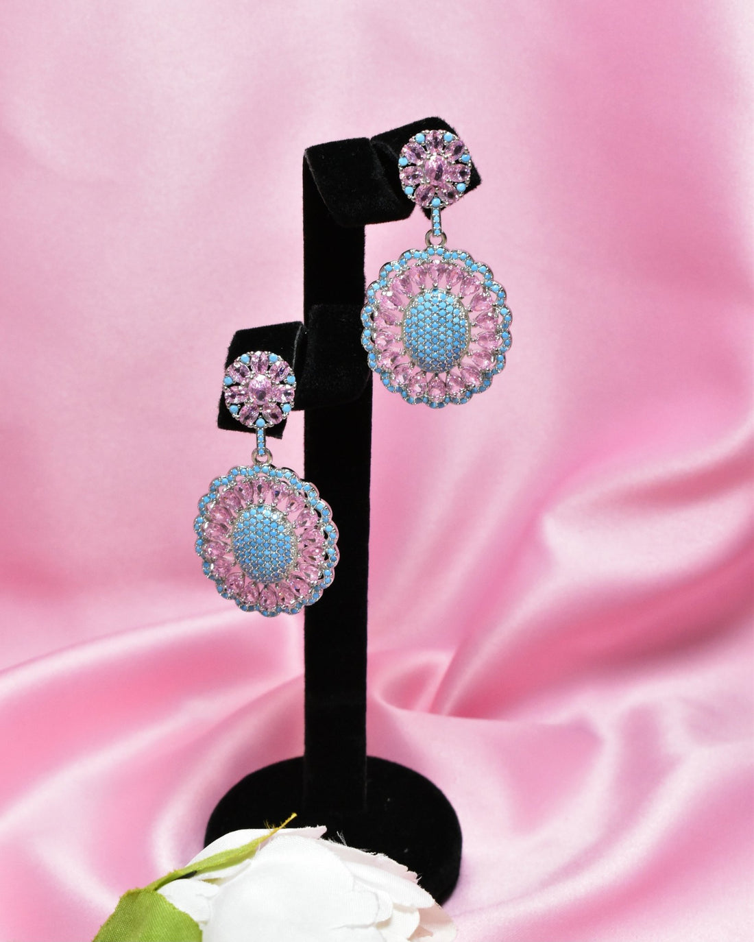 Shulah Elegant Earrings 1