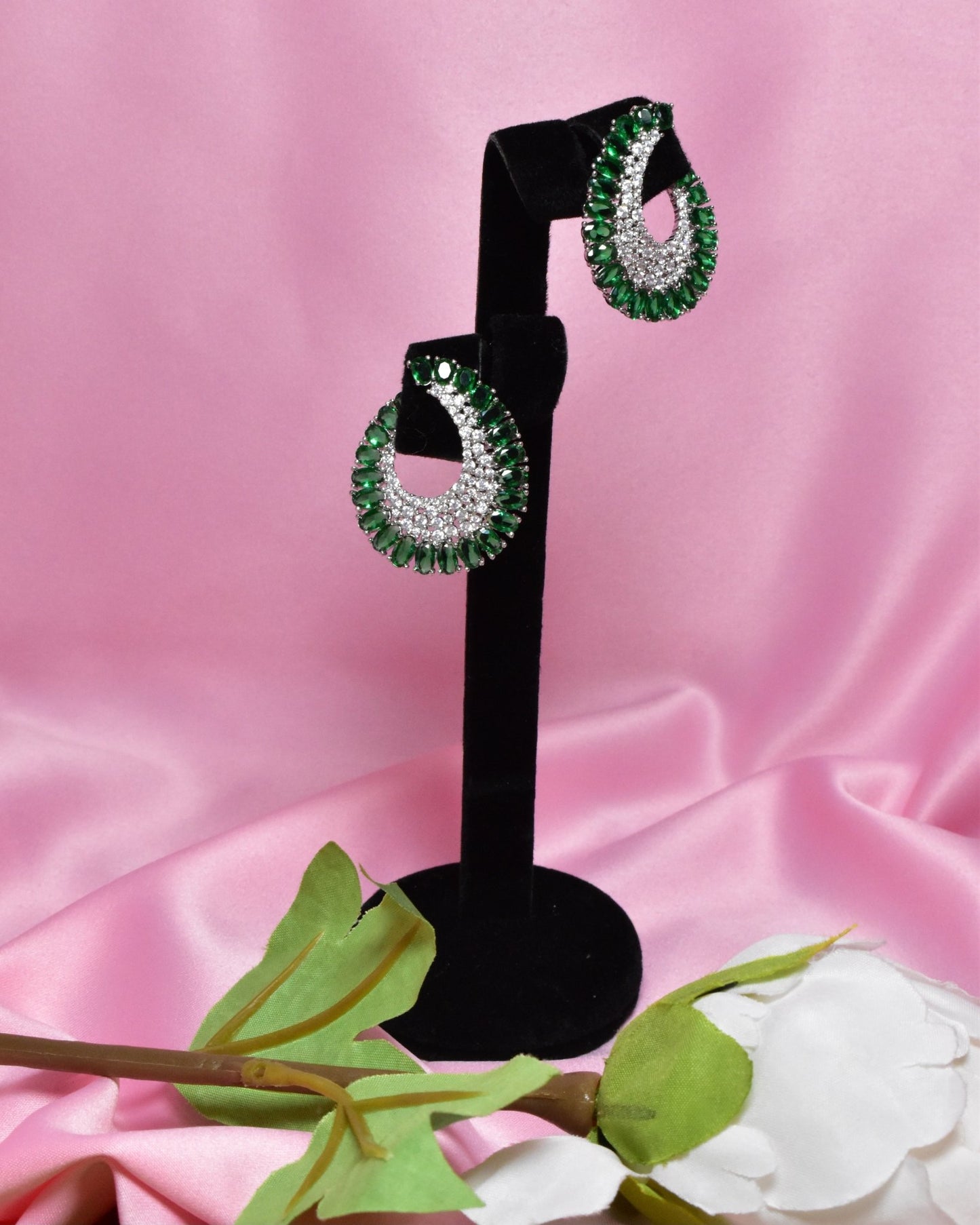 Asalat Green Earrings