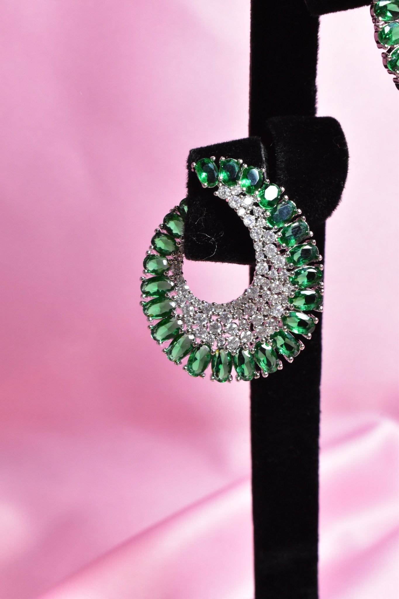 Asalat Green Earrings
