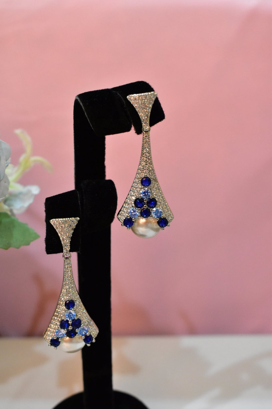 Layal Enchanting Pearl Earrings 3