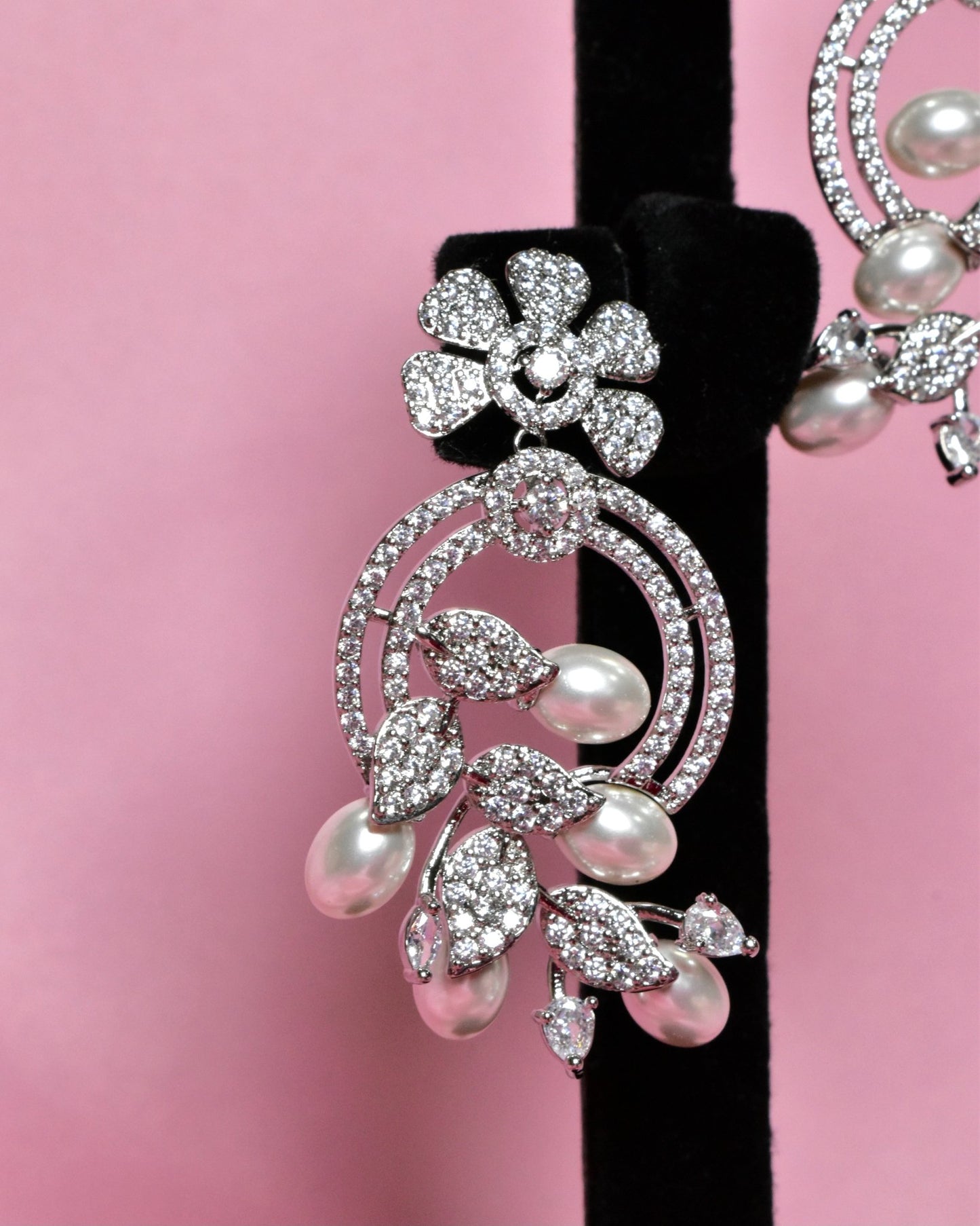 Jalilah Elegant Pearl Earrings