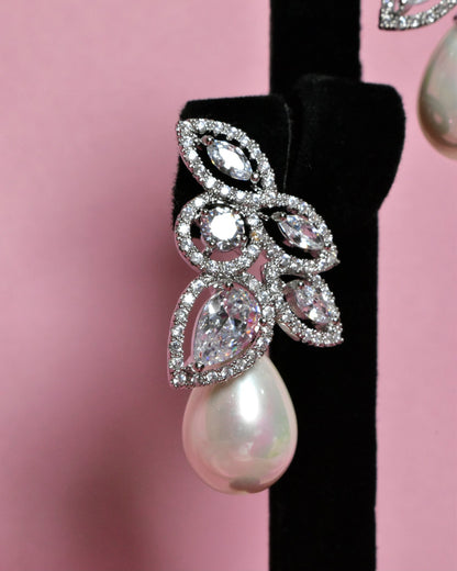Turath Pearl Earrings