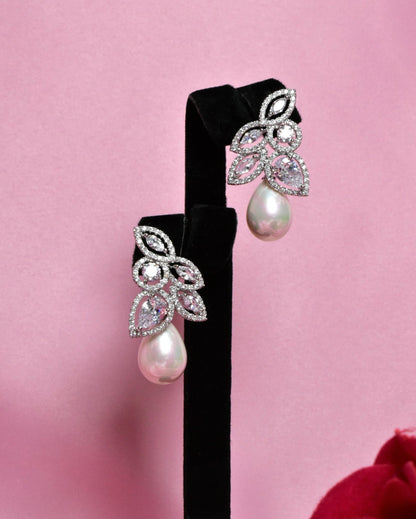 Turath Pearl Earrings