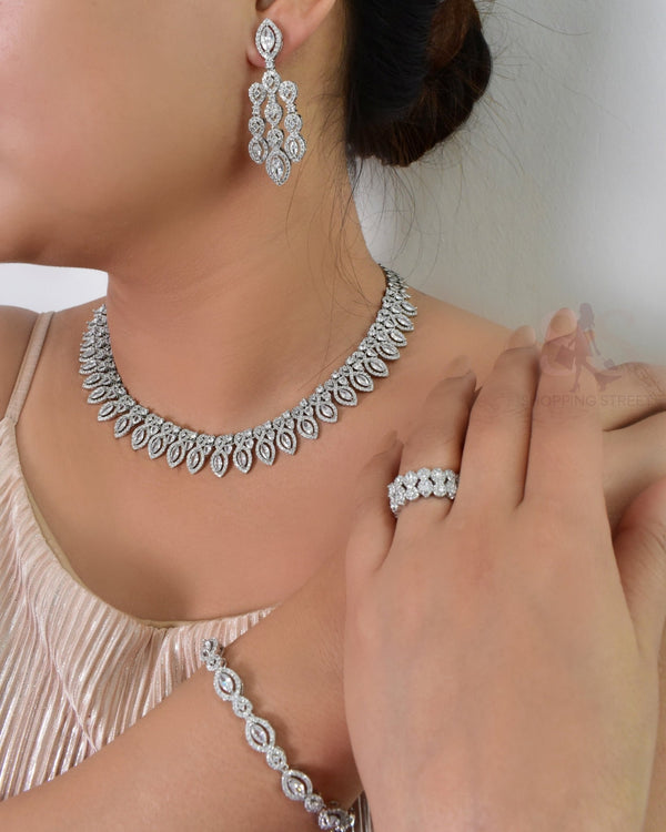 Timeless Elegance Set — Jewelry Set, Kuwait