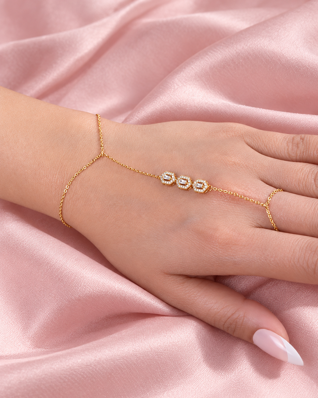 Elda Hand Chain — Hand Chain, Kuwait — 1
