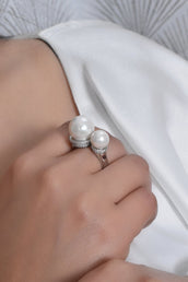 Dina Elegant Pearl Ring 2
