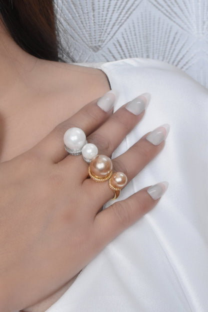 Dina Elegant Pearl Ring