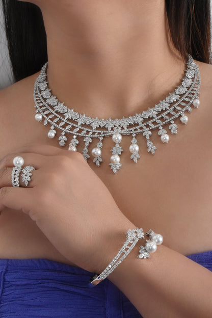 Sarrah Gorgeous Pearl Set