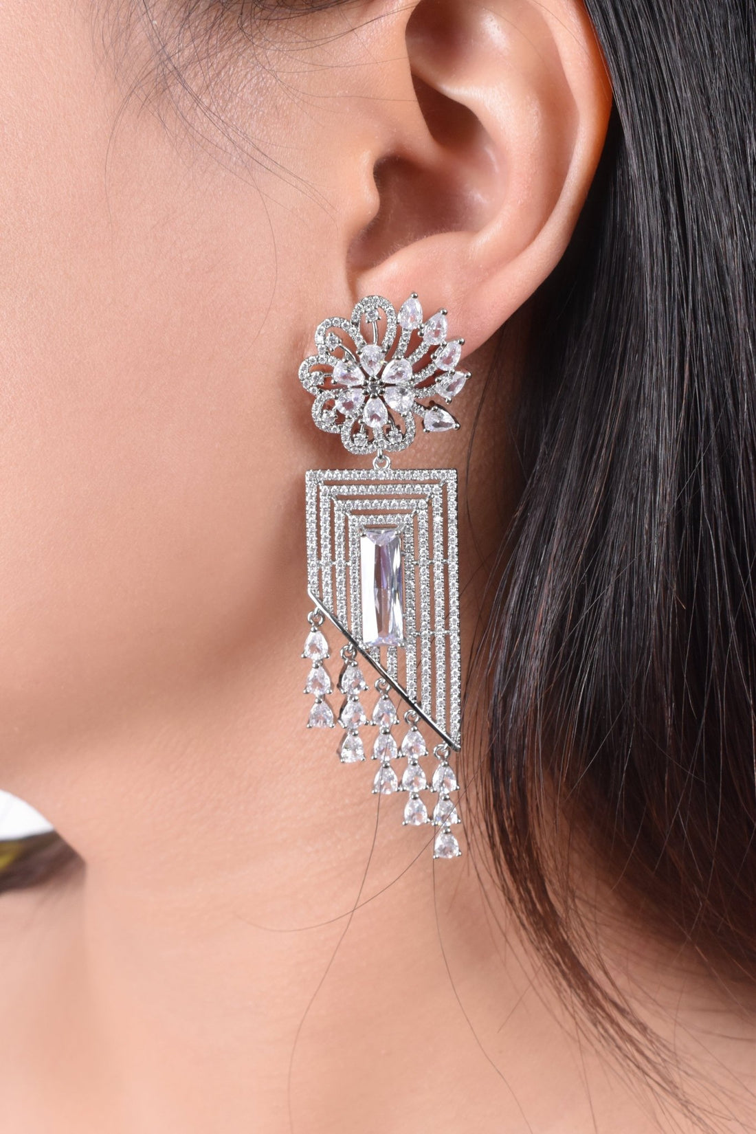 Felice Earrings With Ring 2