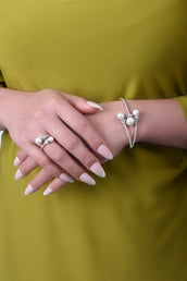 Francesca Pearl Bracelet Ring Set 1