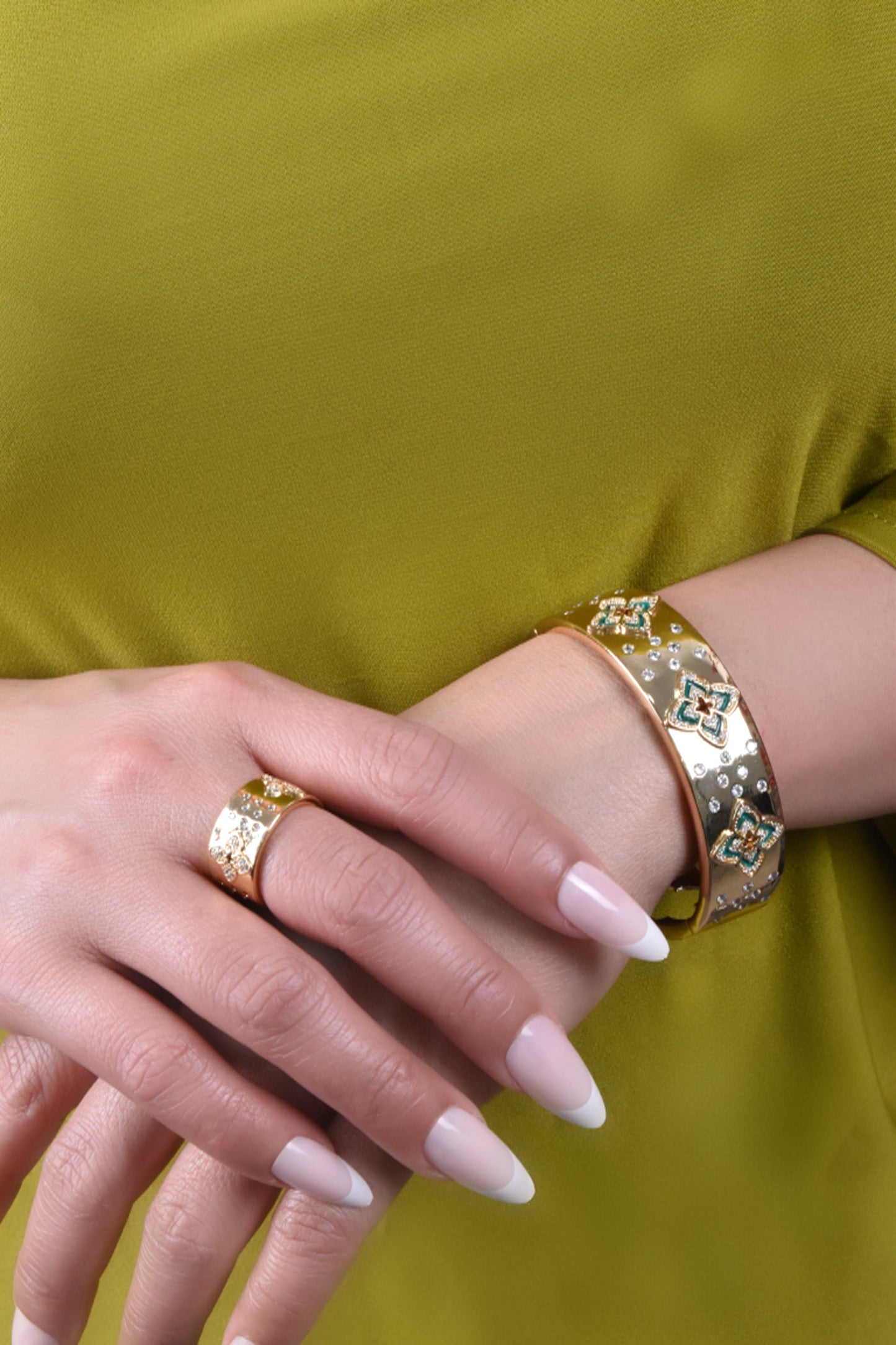 Capriyana Bracelet Ring Set
