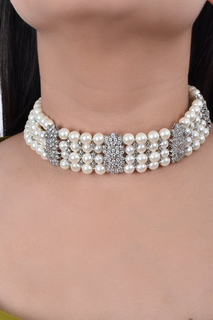 Gianna Lustrous Pearl Set