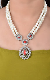 Graziella Elegant Pearl Set — Necklace, Kuwait — 2