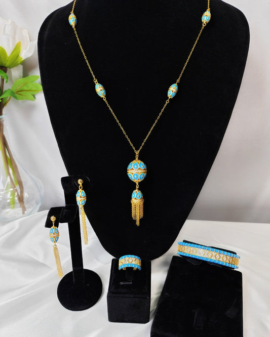 Huda Long Necklace Set