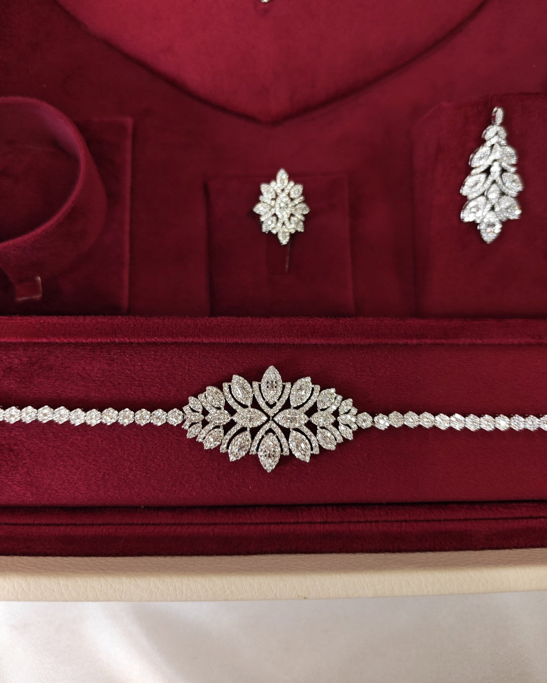 Blaise Sparkling Set — Jewelry Set, Kuwait — 4