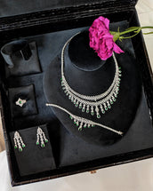 Zelie Green Set — Jewelry Set, Kuwait — 1