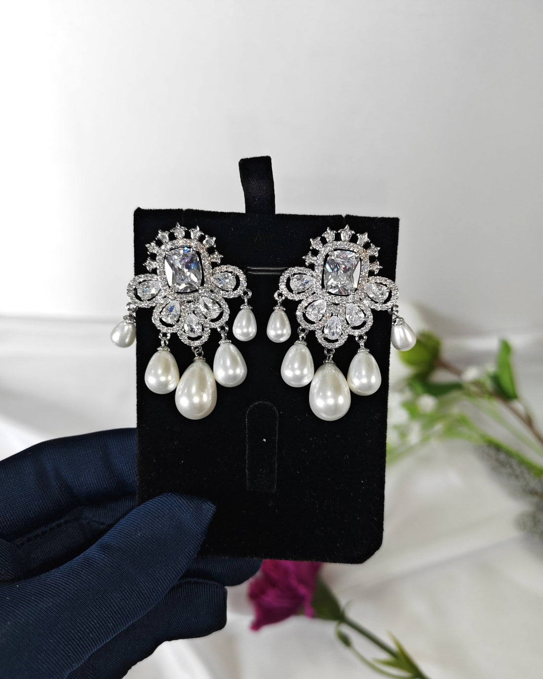 Nuraan Silver Pearl Earrings 2
