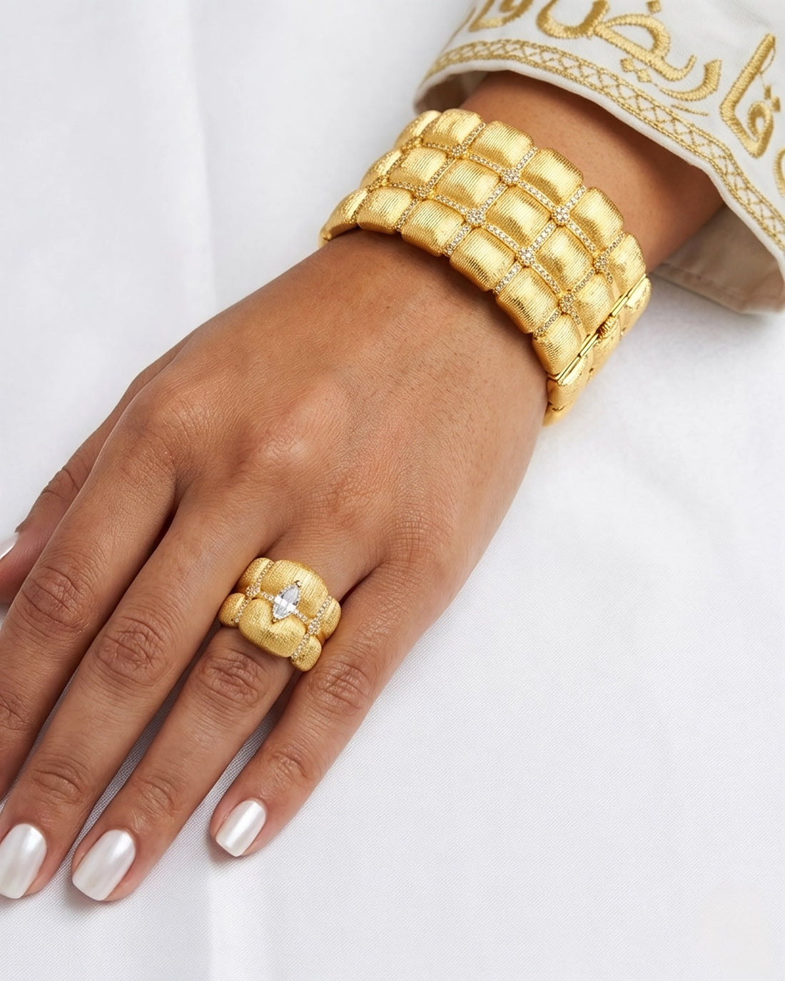 Eimaan Bracelet Ring Set 2