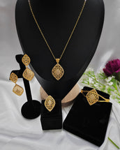 Sumayyah Golden Set 2