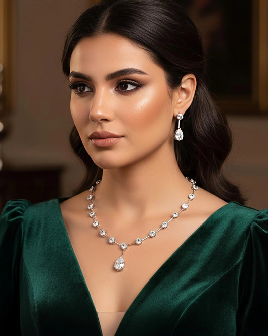 Jean Classy Necklace Earrings Set